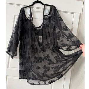 NWT Torrid Plus Size 2x Black Sheer Lace Blouse with Bell Sleeve & Cold Shoulder